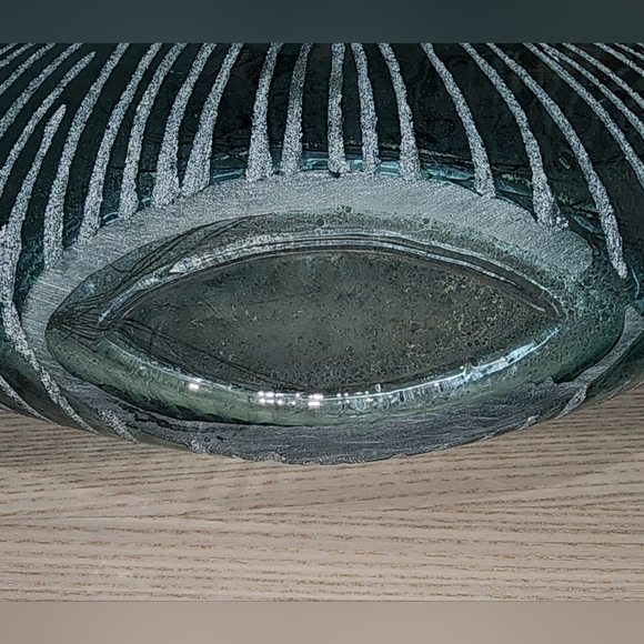 Unique blue asymmetrical sunburst vase - Picture 8 of 9